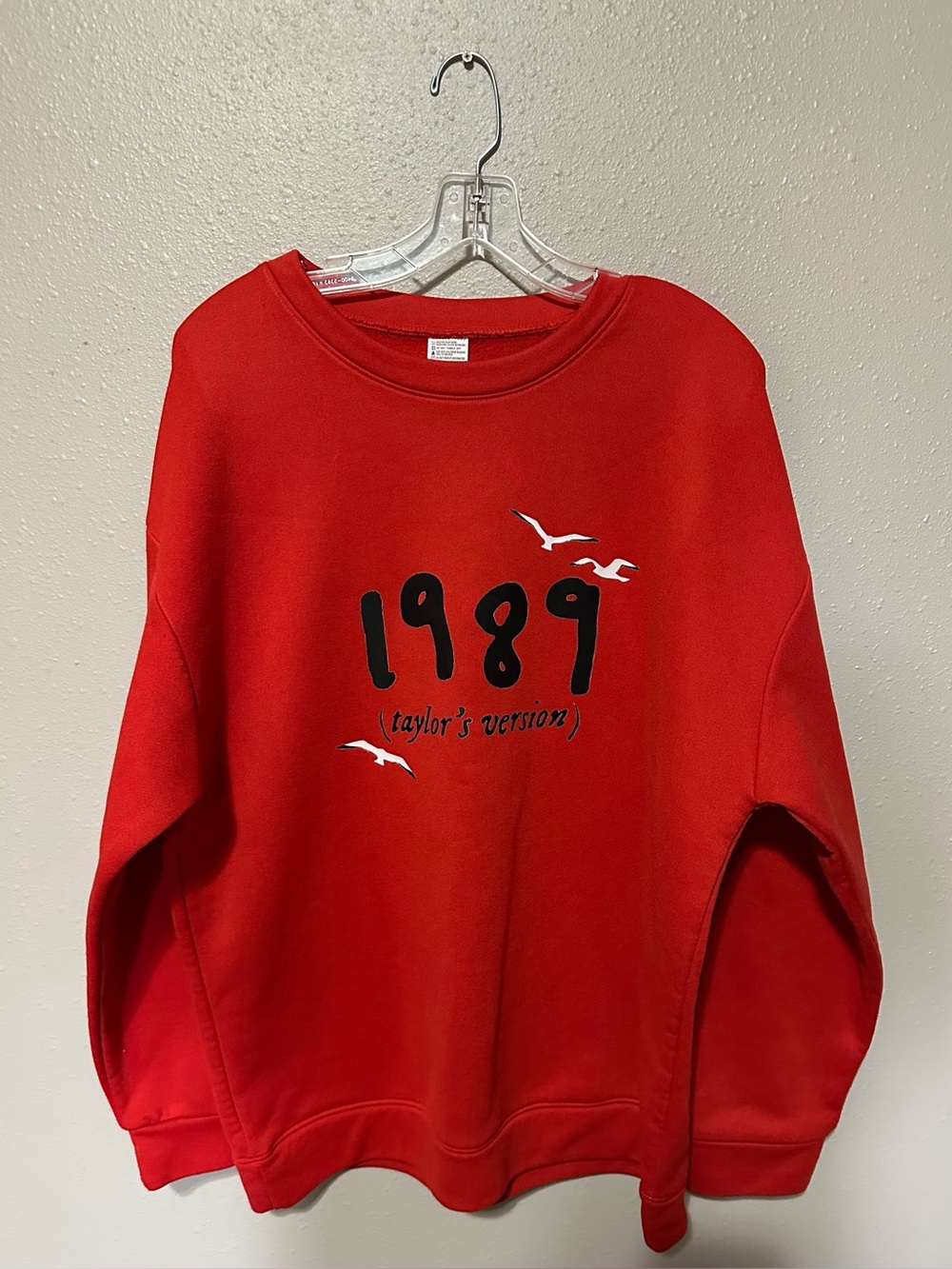 Taylor Swift Black Comfy oversized Sweatshirt with 1989 on Front Size M